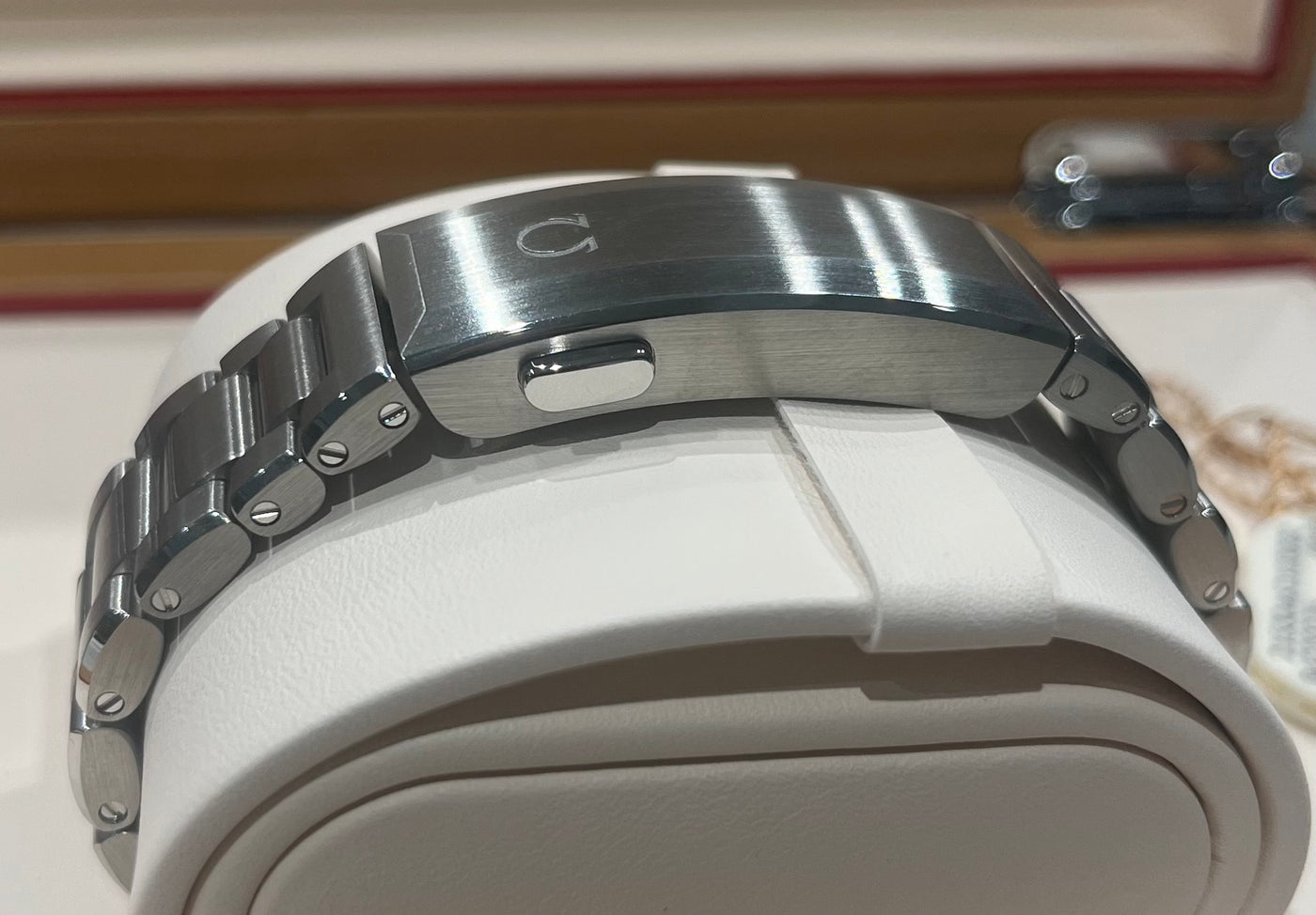 OMEGA Seamaster Planet Ocean Ultra Deep