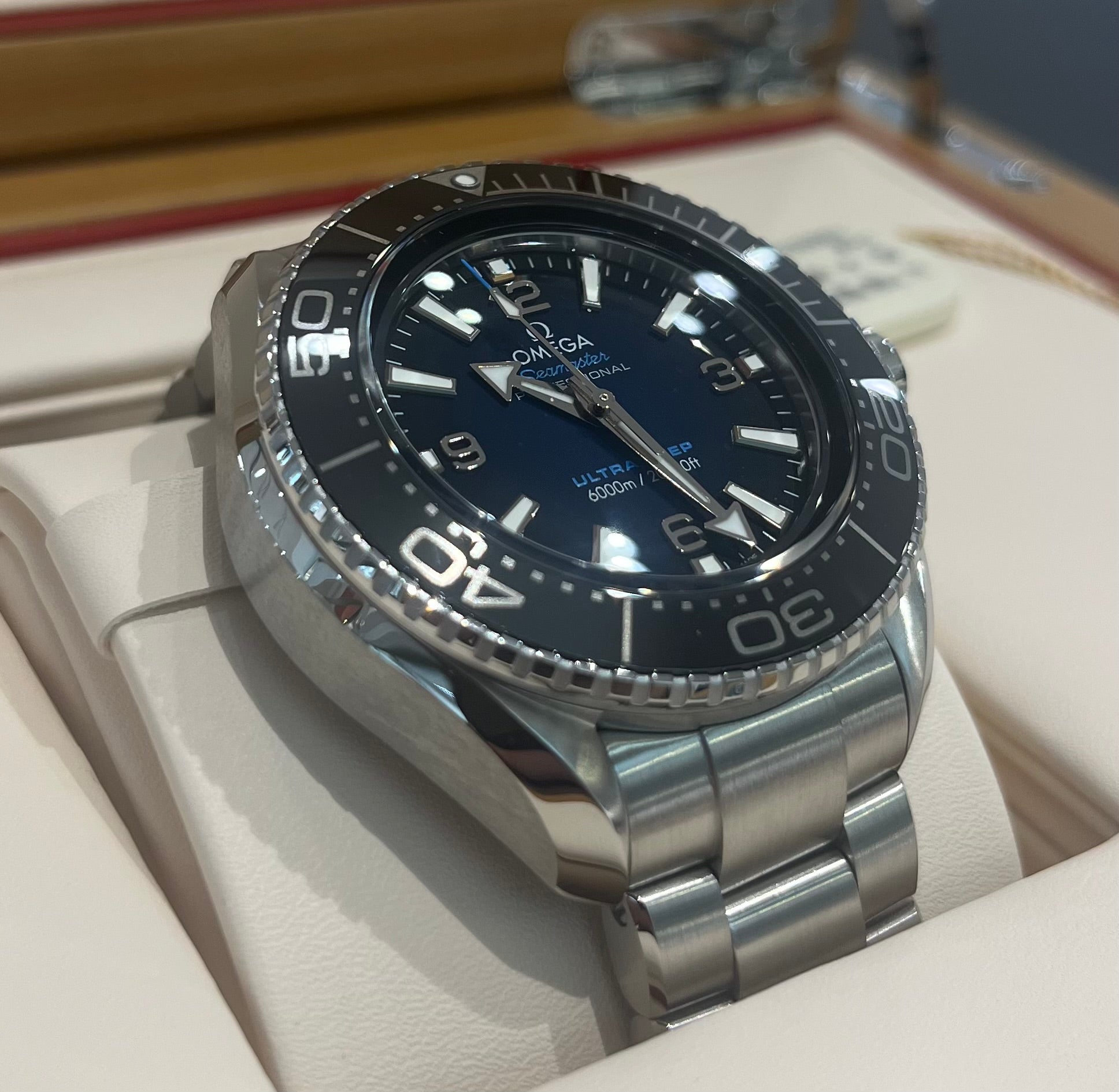 OMEGA Seamaster Planet Ocean Ultra Deep
