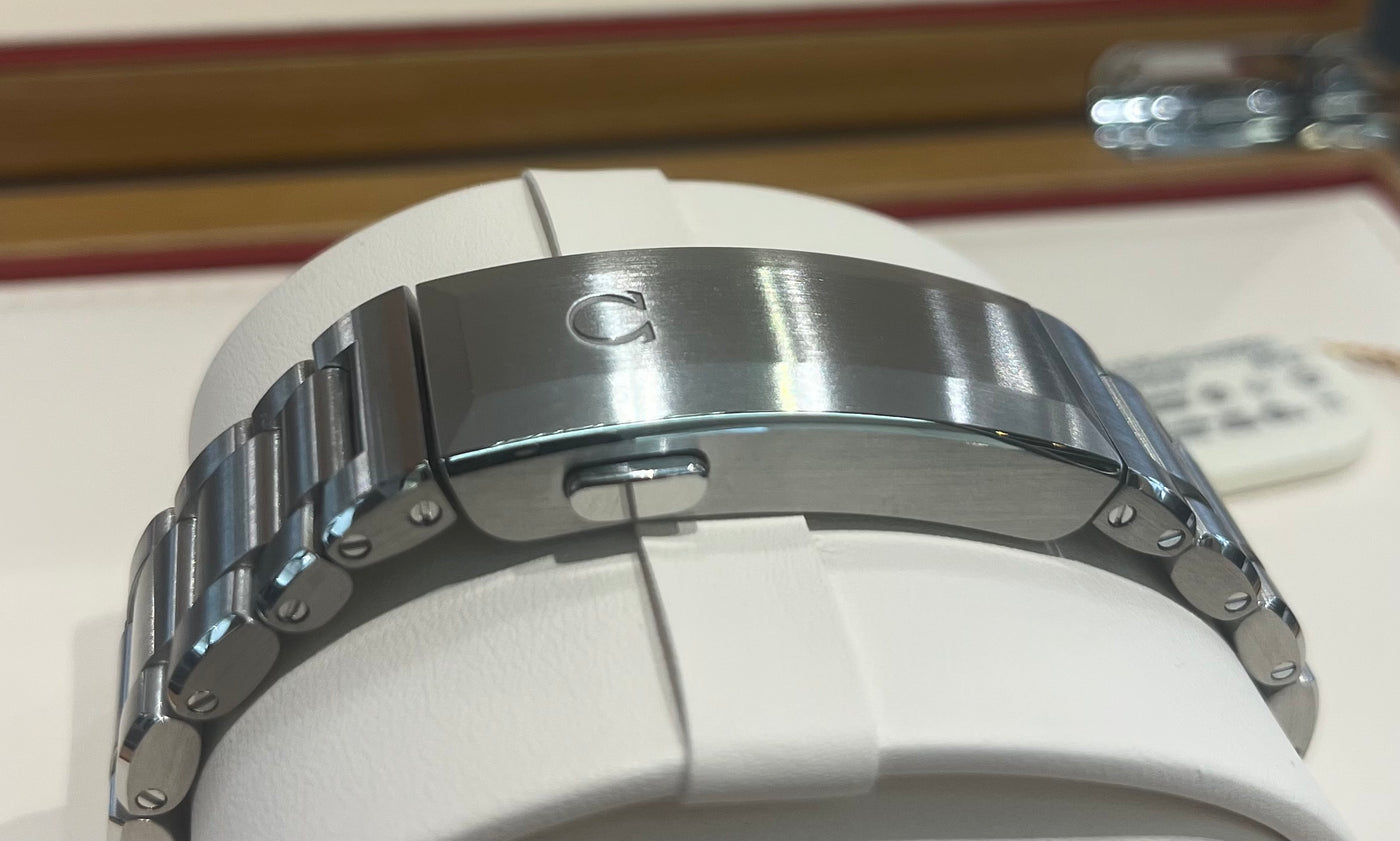 OMEGA Seamaster Planet Ocean Ultra Deep