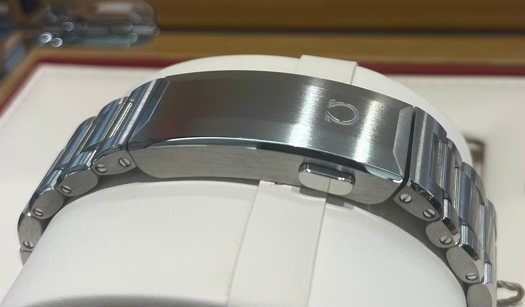 OMEGA Seamaster Planet Ocean Ultra Deep
