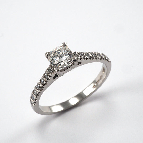 Cushion Solitaire with Diamond shoulders - 0.67ct