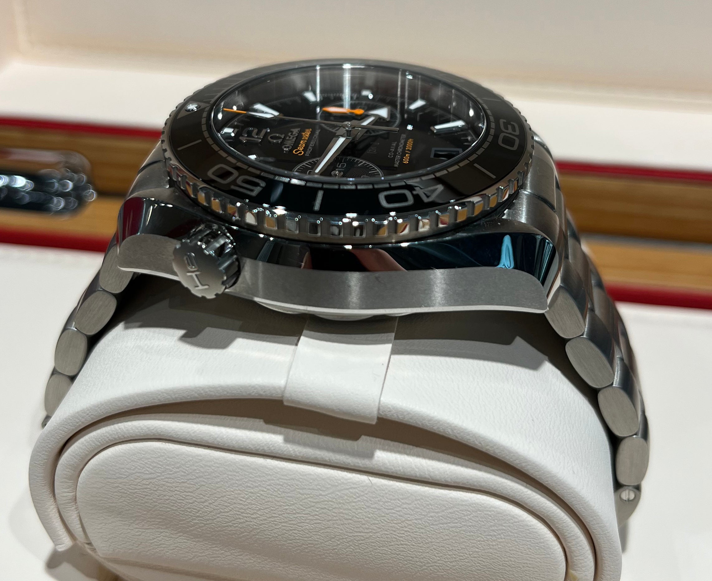 OMEGA Seamaster Planet Ocean Chronograph