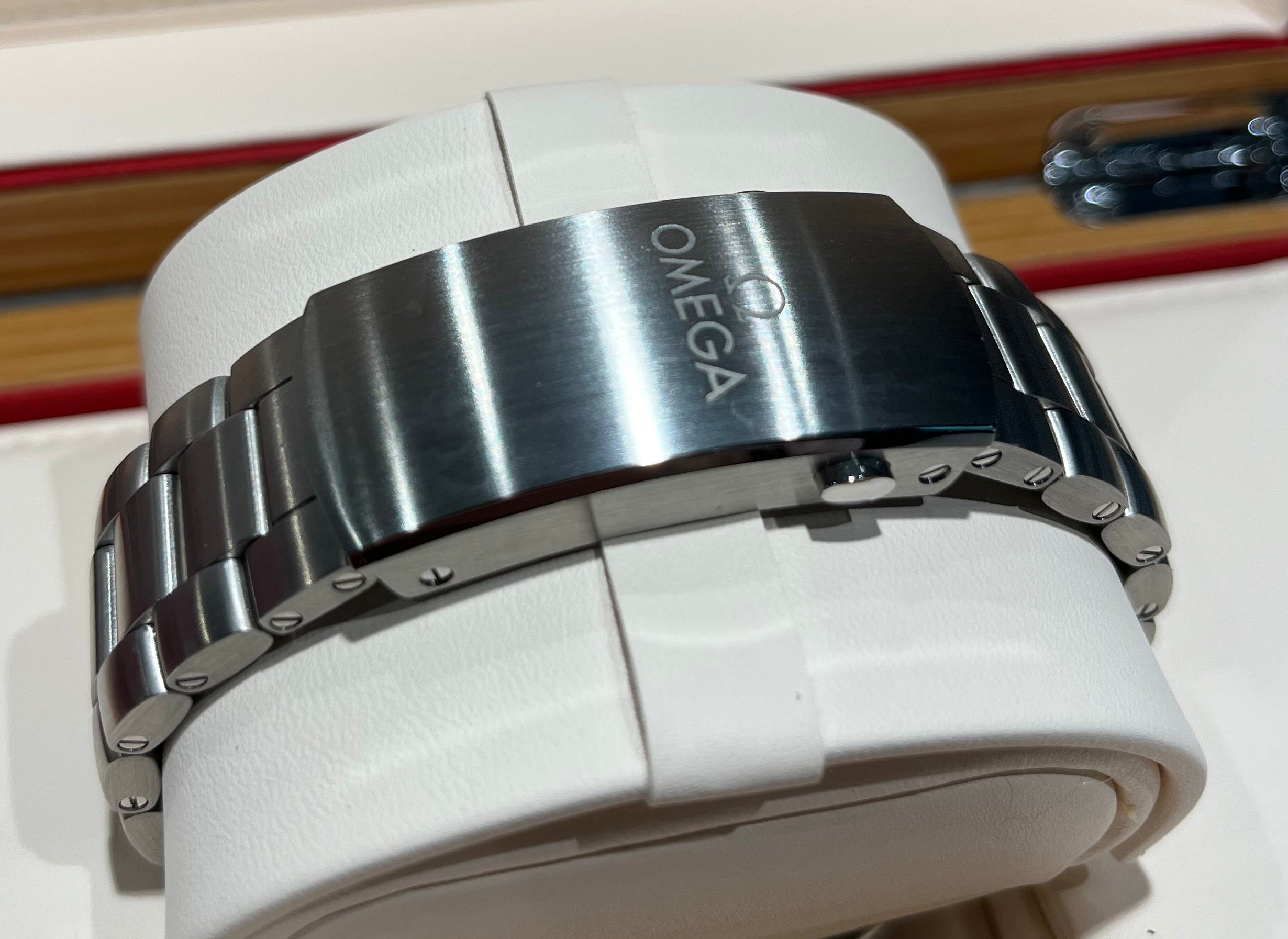 OMEGA Seamaster Planet Ocean Chronograph