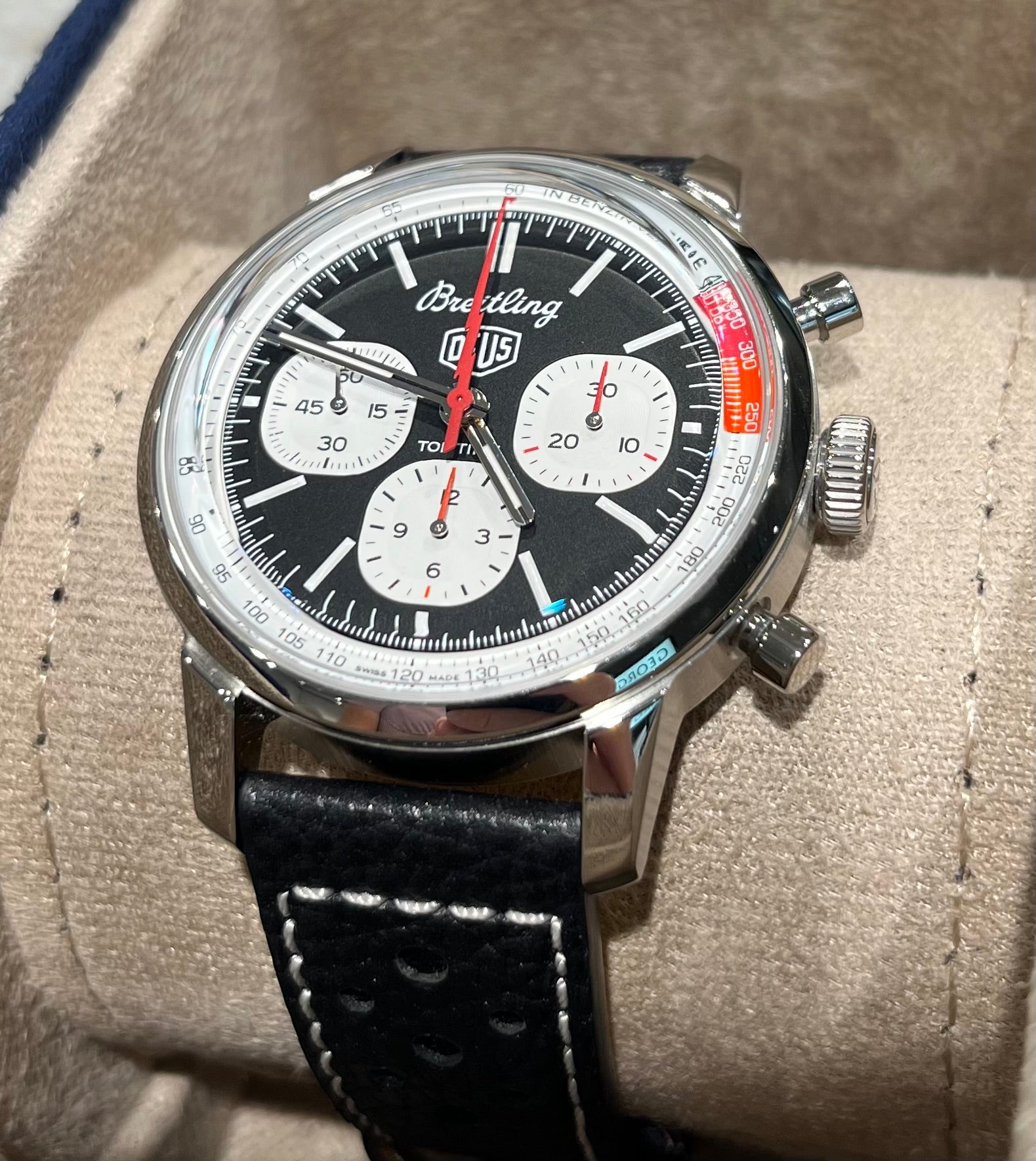 BREITLING Top Time B01 Deus