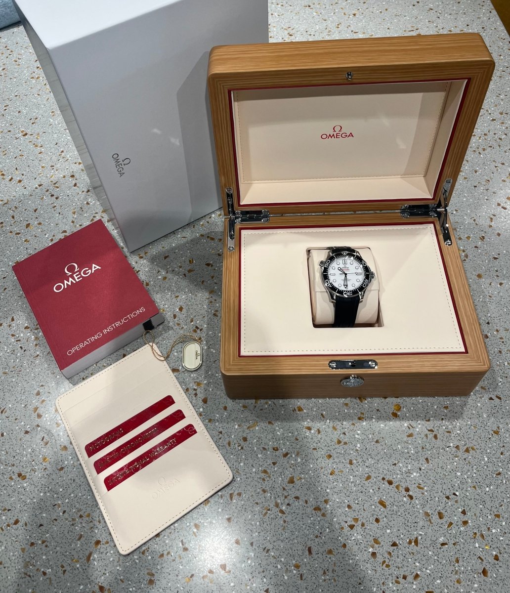 OMEGA Seamaster Diver 300m - Tustains Jewellers