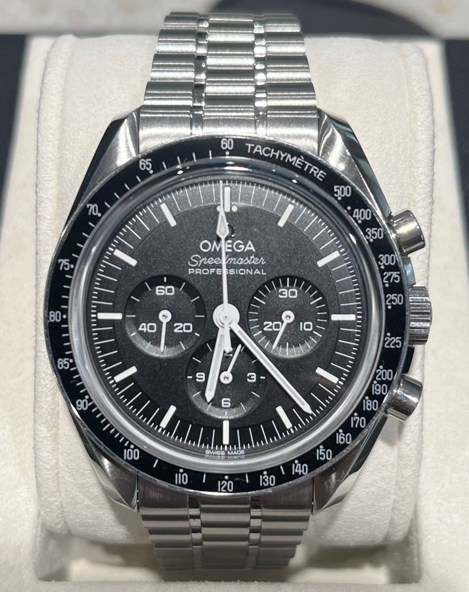 OMEGA Speedmaster Professional Moonwatch - Tustains Jewellers