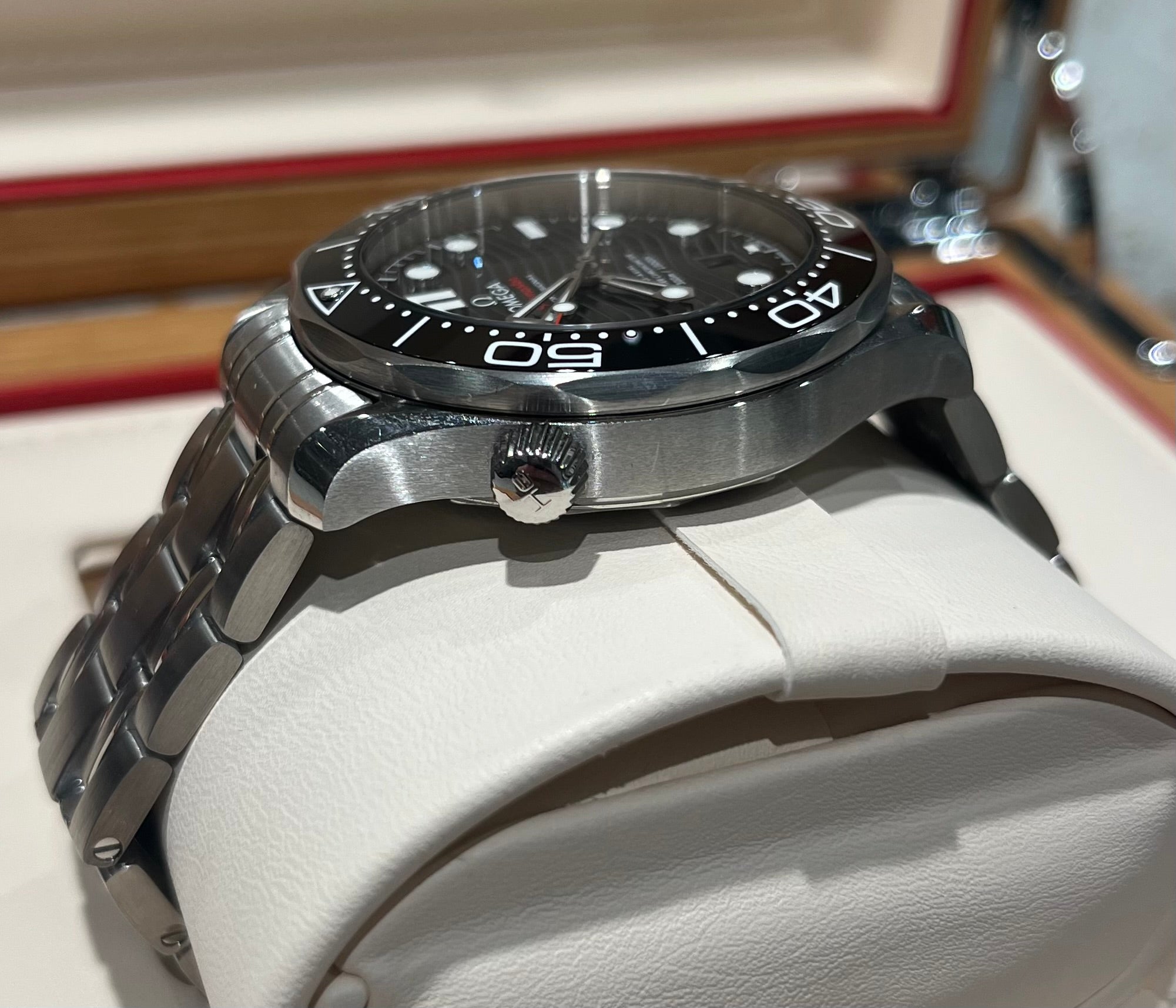 OMEGA Seamaster Diver 300m