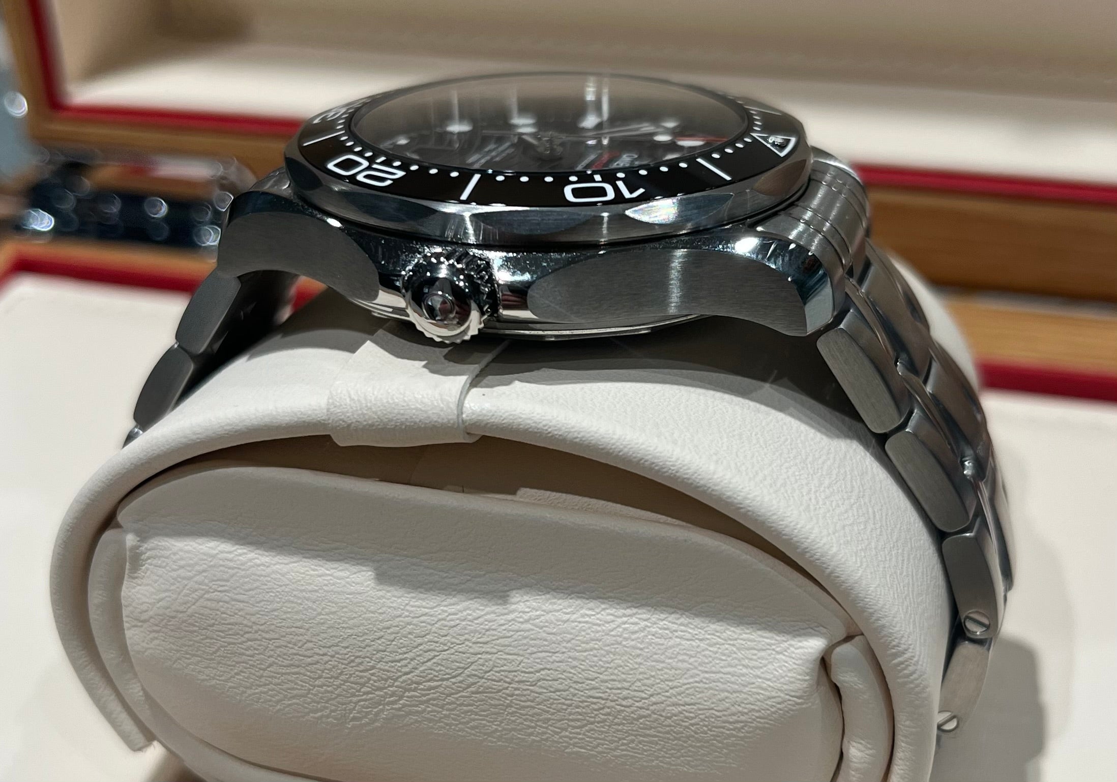 OMEGA Seamaster Diver 300m