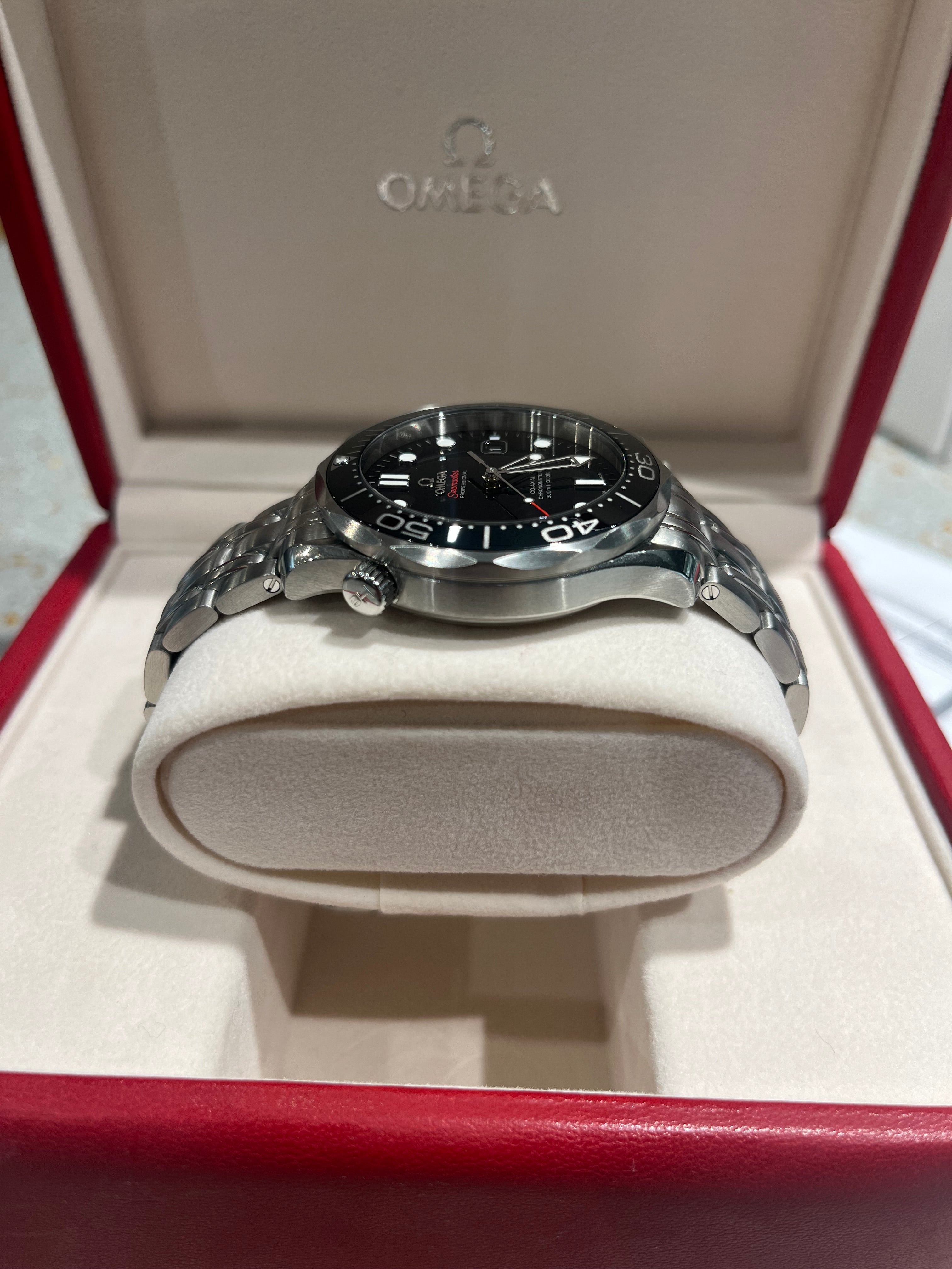 OMEGA Seamaster Diver 300m