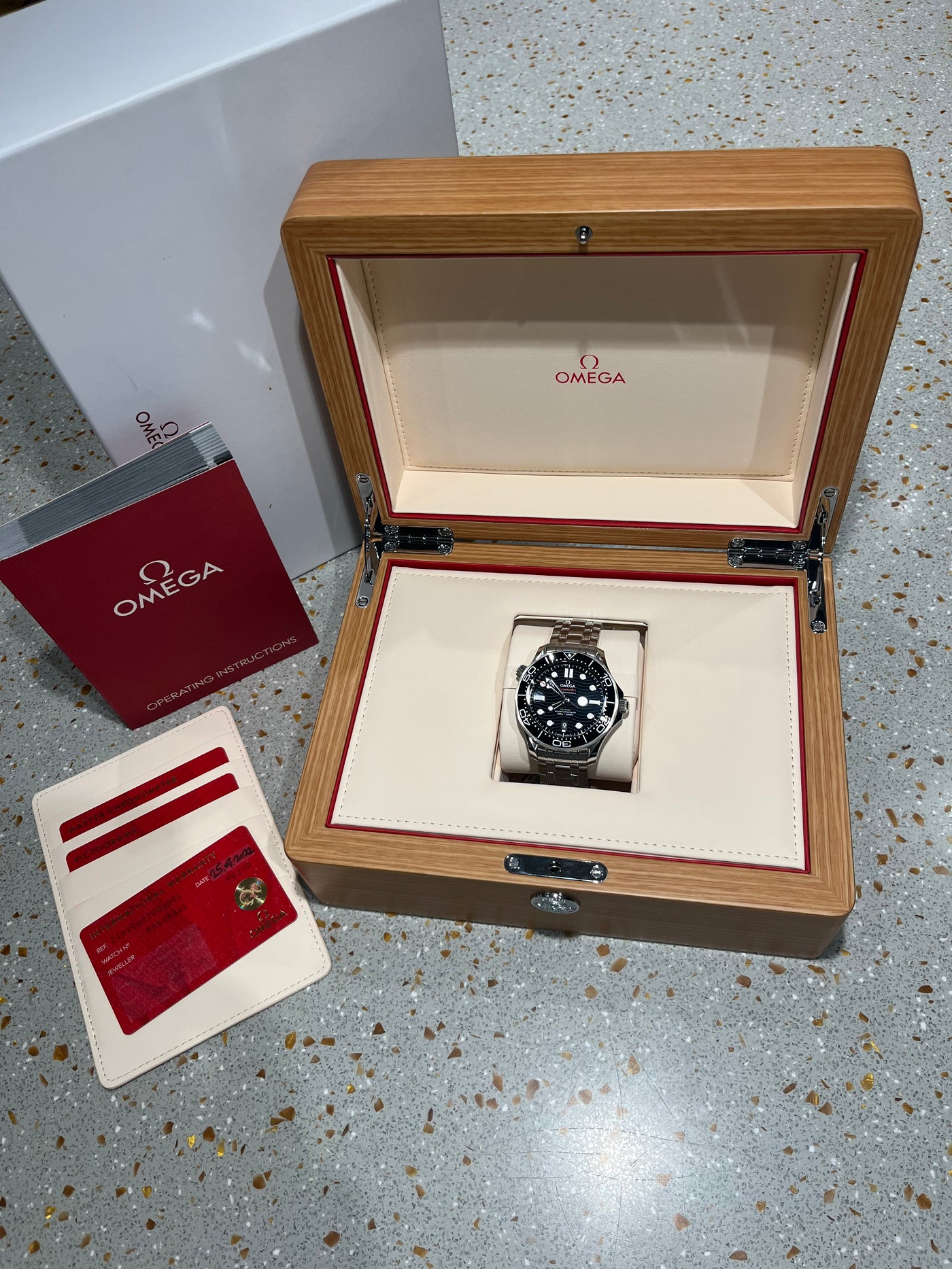 OMEGA Seamaster Diver 300m