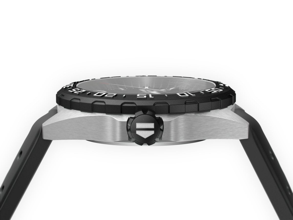 Tag Heuer F1 Quartz on Rubber Strap Tustains Jewellers