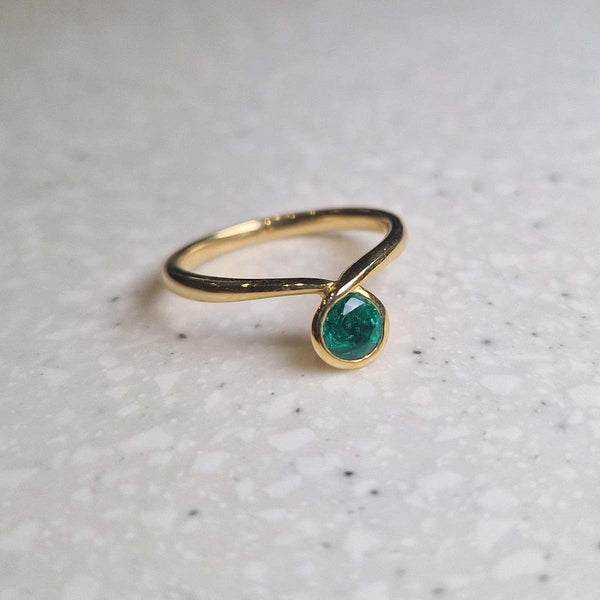 Yellow Gold Rubover Set Emerald Ring - Tustains Jewellers