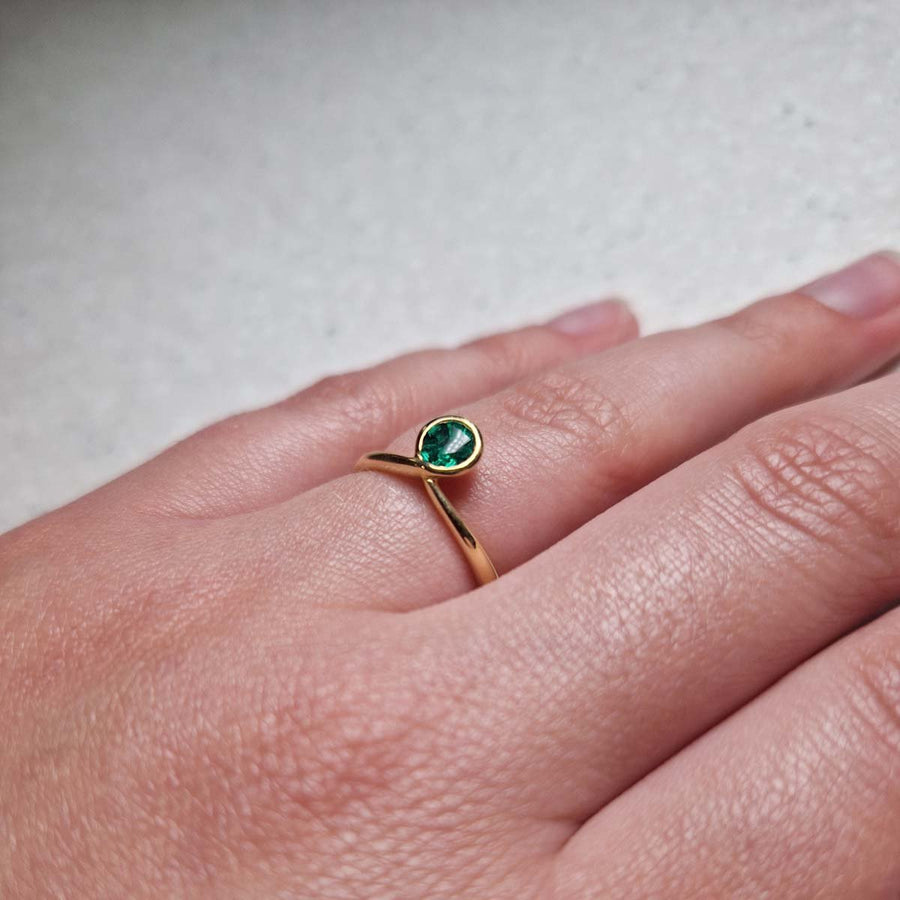 Yellow Gold Rubover Set Emerald Ring - Tustains Jewellers