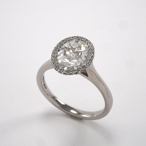 Oval Infinity Halo Cluster - 1.77ct